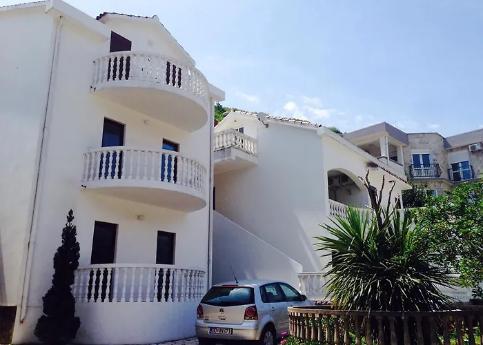 Apartments Svorcan
